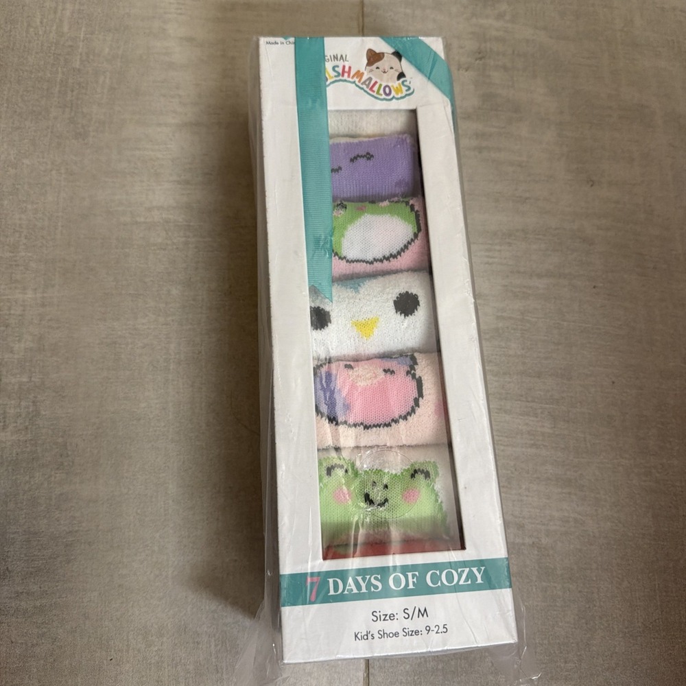 Jazwares Squishmallows 7 Days Of Cozy Socks Size S/M Kid's Size 2.5 to 9 NIB